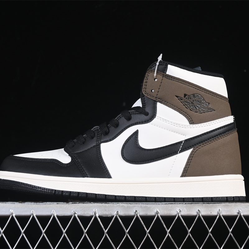 AJ1 Retro High Dark Mocha 555088-105