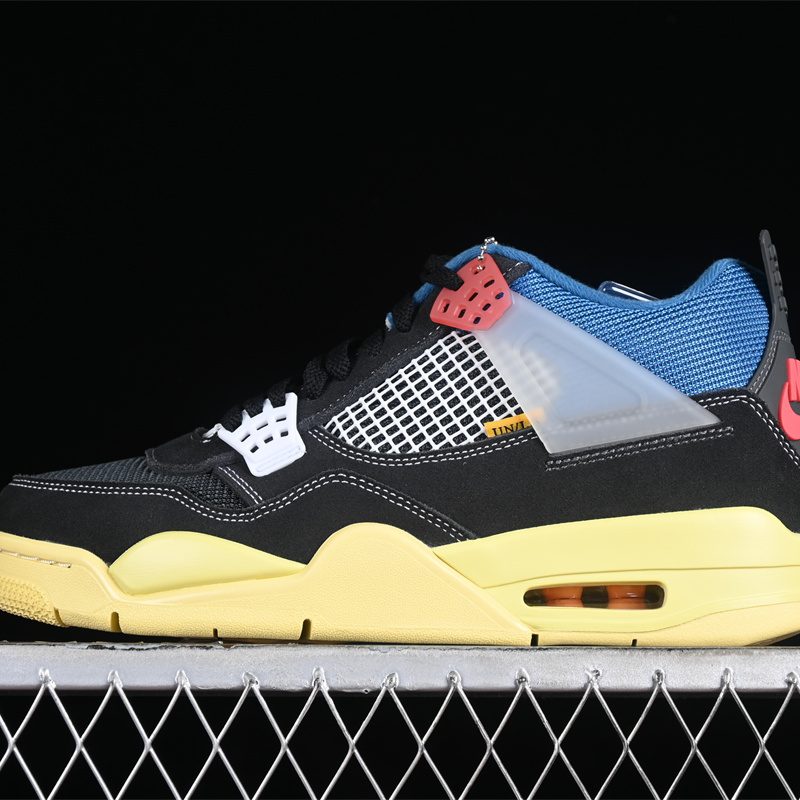 AJ4 Retro Union Off Noir DC9533-001