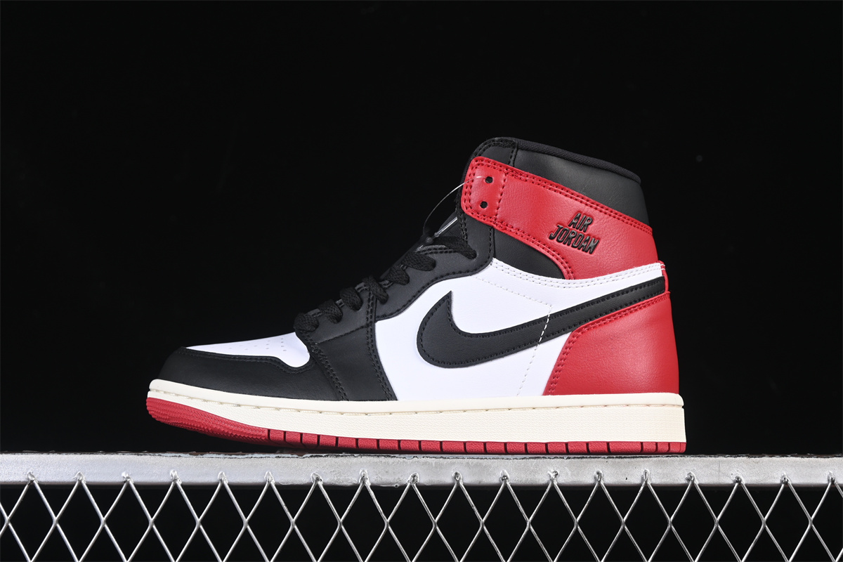 AJ1 Retro High OG Black Toe Reimagined DZ5485-106