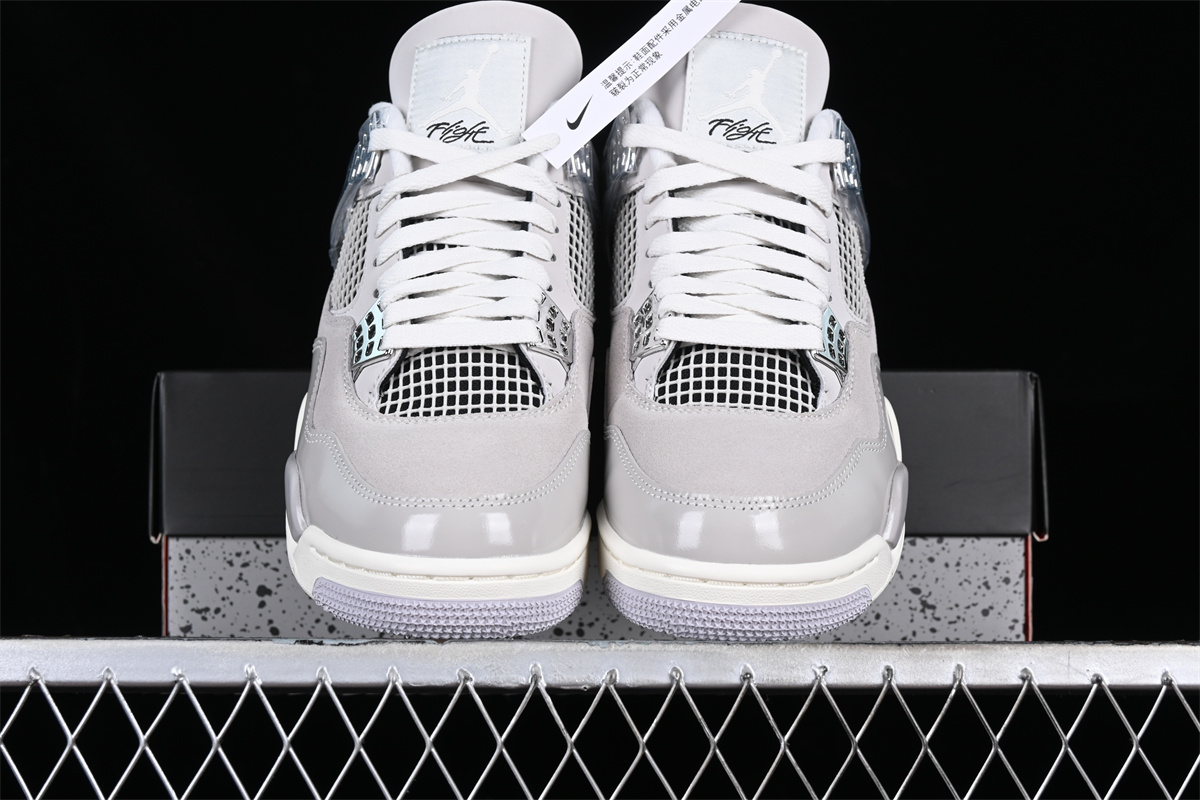 AJ4 Retro Frozen Moments AQ9129-001 - Image 3