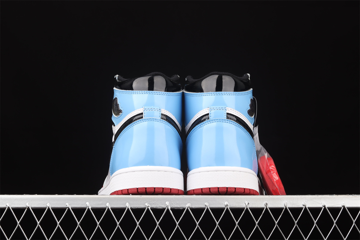 AJ1 Retro High Fearless UNC Chicago CK5666-100 - Image 5