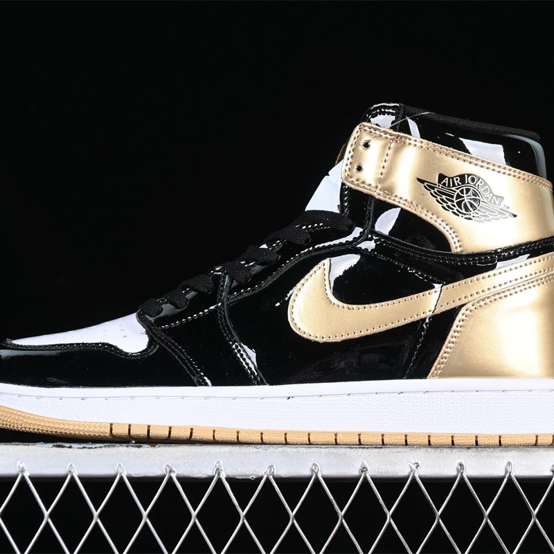 AJ1 Retro High Gold Top 3 861428-001