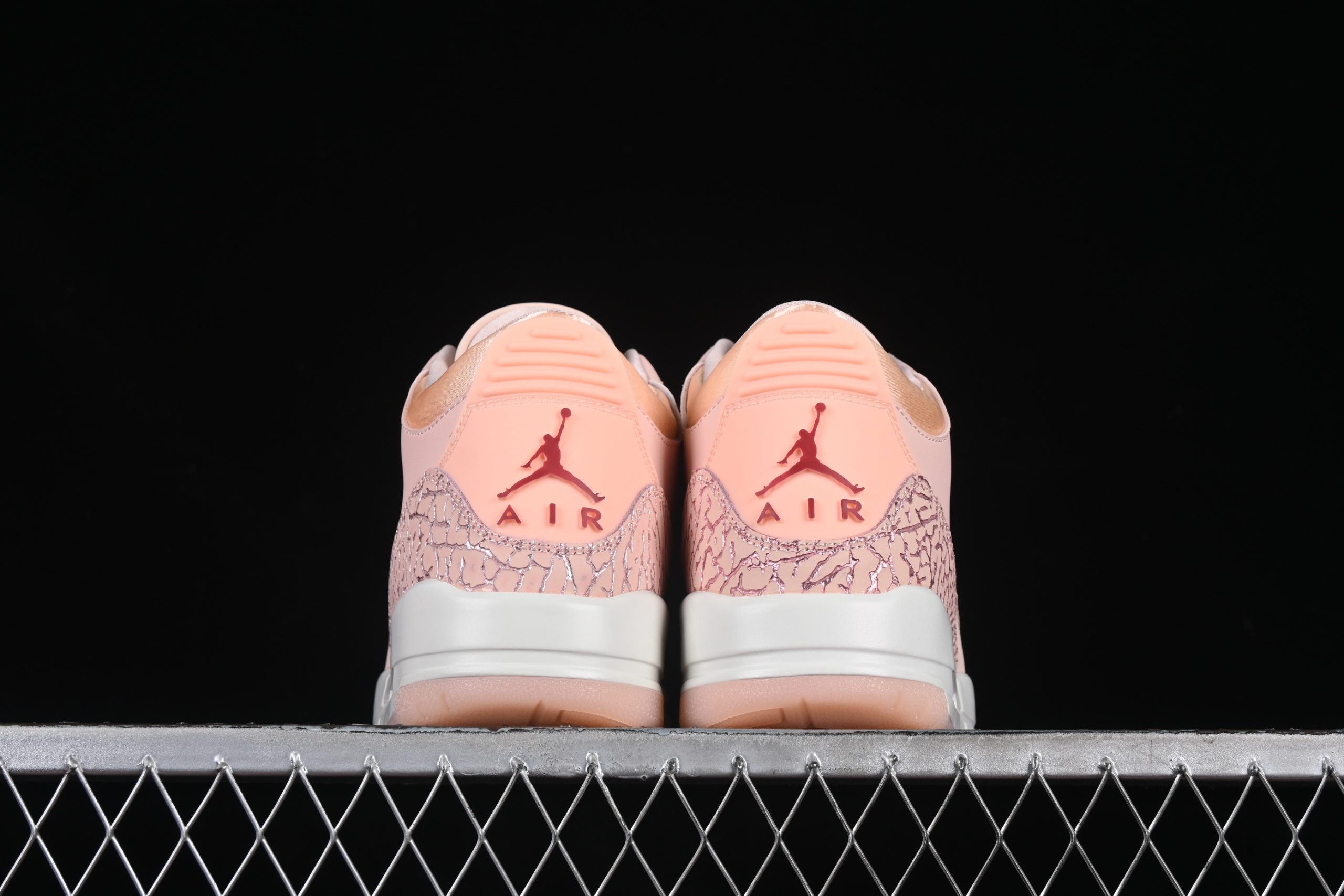 AJ3 Sneaker Retro Valentine's Day Treat Yourself HJ0178-600 - Image 5