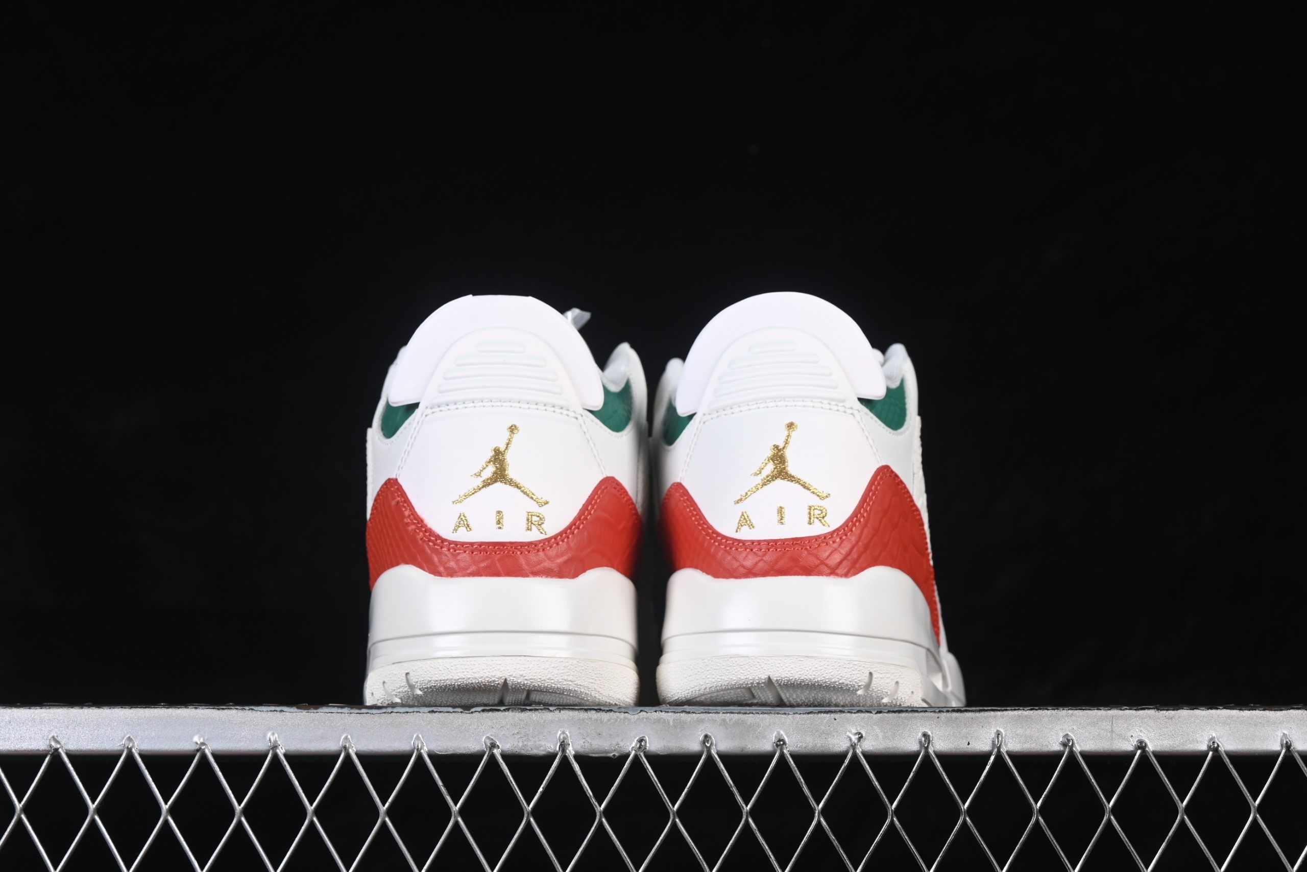 AJ3 Sneaker Retro 'El Vuelo' Summit White and Pine Green IO1752-100 - Image 4