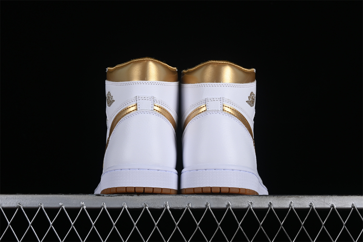 AJ1 Retro High OG Metallic Gold FD2596-107 - Image 3