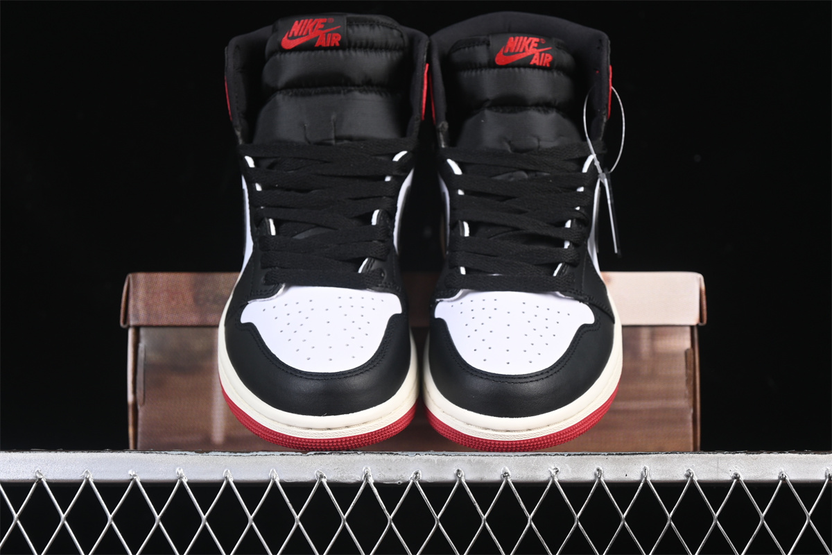 AJ1 Retro High OG Black Toe Reimagined DZ5485-106 - Image 3