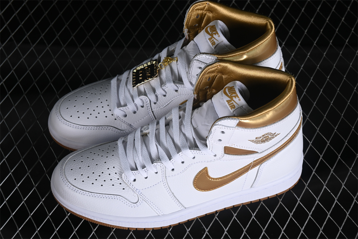 AJ1 Retro High OG Metallic Gold FD2596-107 - Image 5
