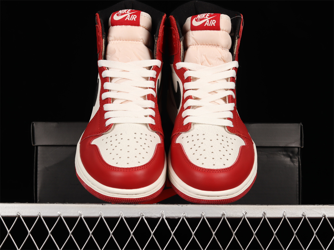 AJ1 Retro High OG Chicago Lost and Found FD1437-612 - Image 3